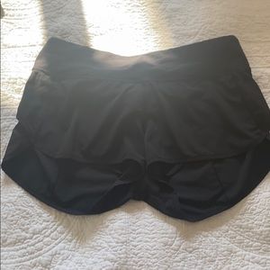 Black lulu shorts
